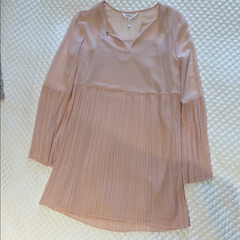 EUC BCBGeneration Pink Pleated mini dress